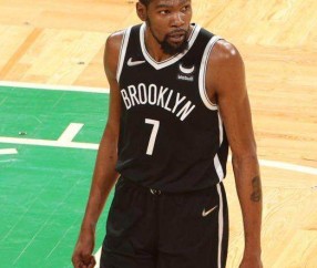 九游手机版-下半场10投全铁彻底迷失！这是生涯至今最糟糕的KD